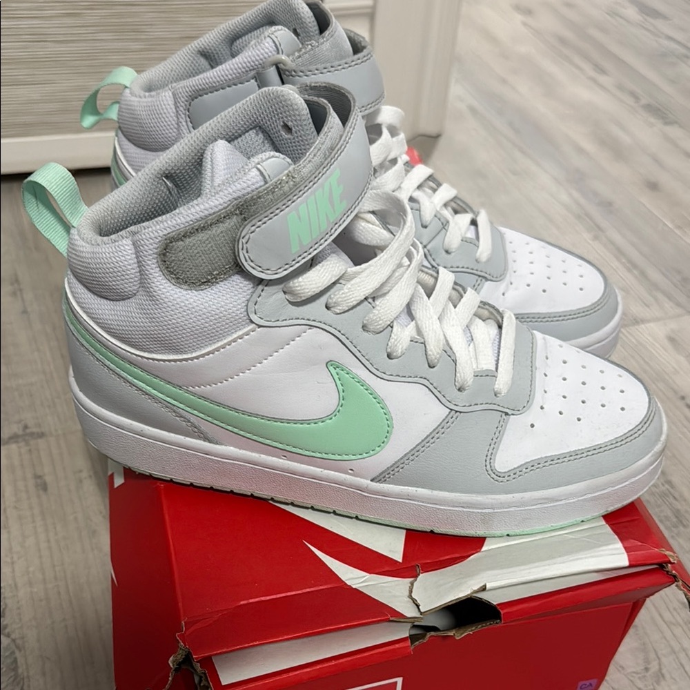 Nike High-Top Sneakers - White and Mint